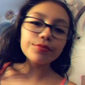 Meet your Posher, Selena